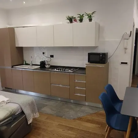 Apartamento Stylish Air Conditionig Wifi Tv 50 Metro 4 Minutes Away Roma