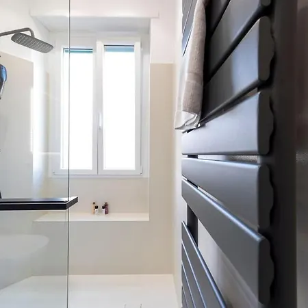 Stylish Air Conditionig Wifi Tv 50 Metro 4 Minutes Away Apartamento Roma