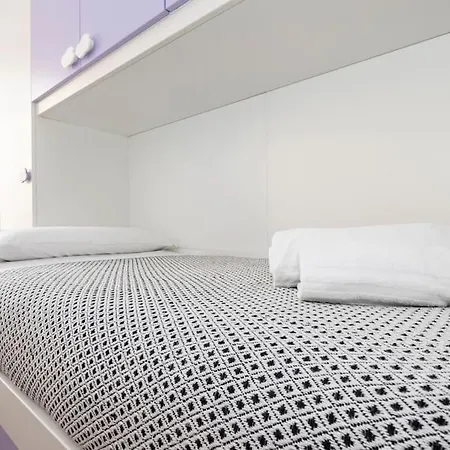 Stylish Air Conditionig Wifi Tv 50 Metro 4 Minutes Away Apartamento *